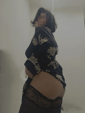 Девушка массажистка Саша, салон Саша Девушка массажистка Саша, салон Саша