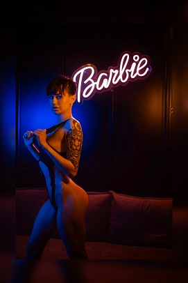 Девушка массажистка Челси , салон Barbie relax